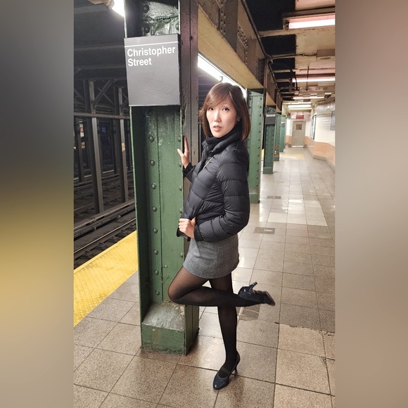 Meet your Posher, Stephanie - Picture 1 of 1